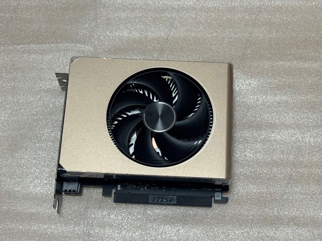 グラフィックボード・グラボ・ビデオカード MSI RTX 5060 INSPIRE ITX OC Edition