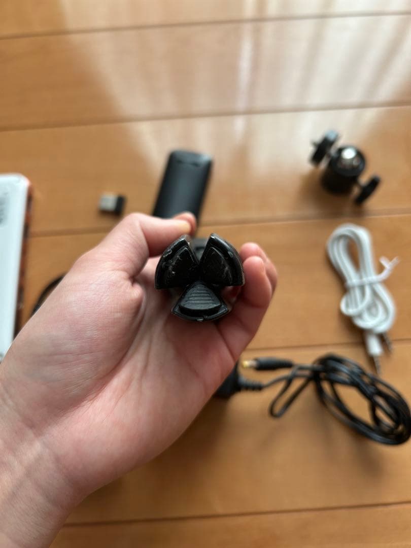 UENO-MONO KABĒNI（カベーニ）スマホ型プロジェクター 本体