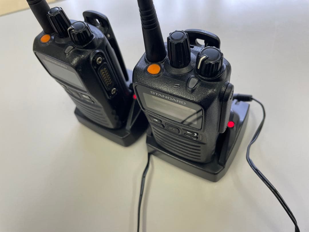 t*a様 スタンダード製　デジタル携帯型無線機 VXD450U