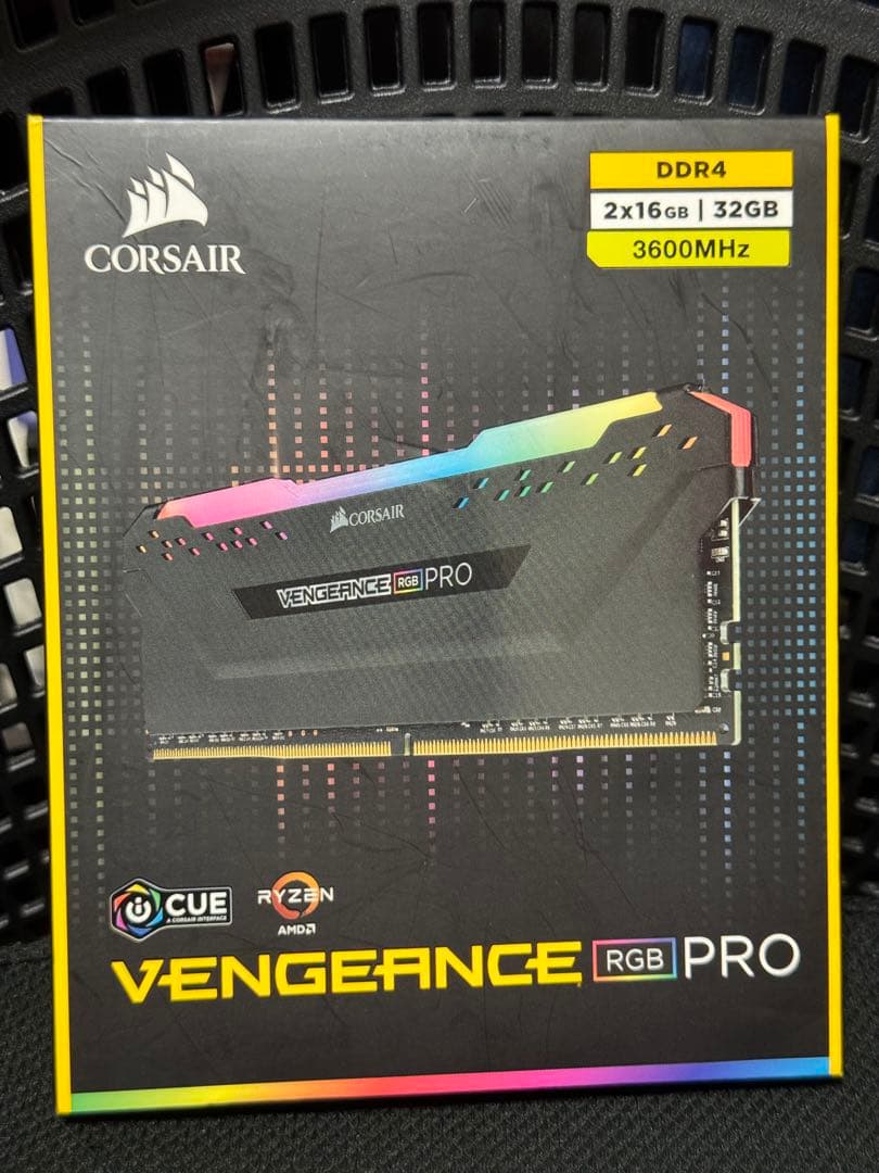 メモリー CORSAIR VENGEANCE RGB PRO 32GB