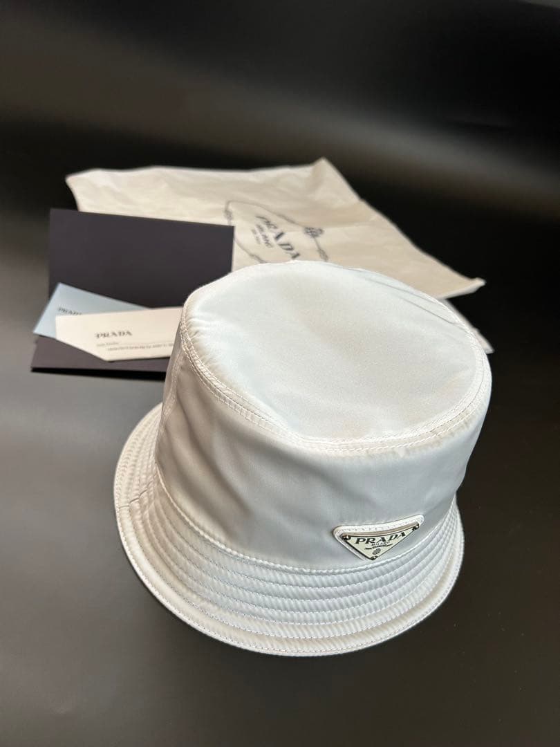 PRADA ナイロンバケットハットホワイト/ M