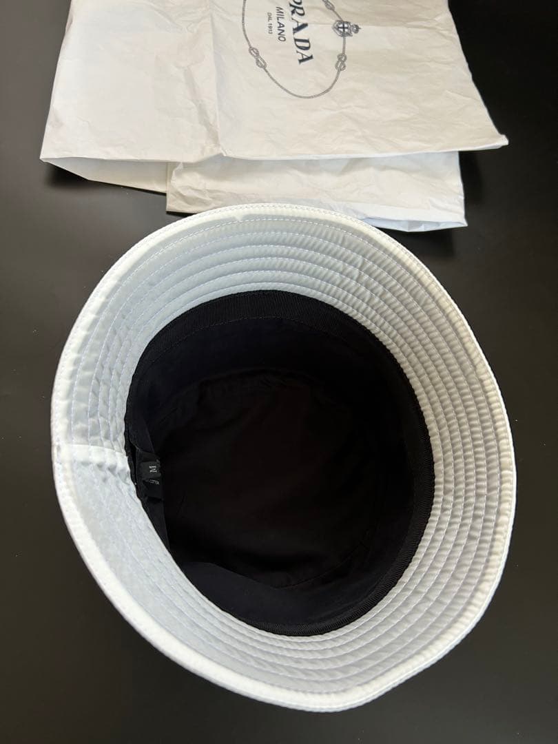 PRADA ナイロンバケットハットホワイト/ M