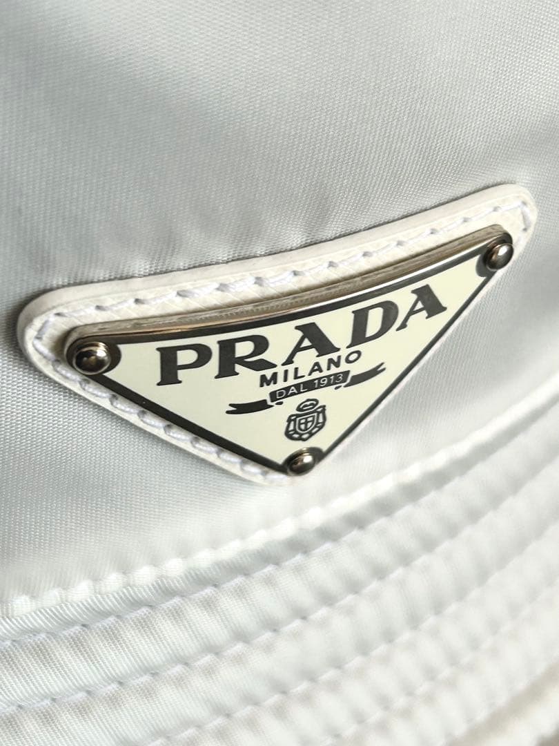 PRADA ナイロンバケットハットホワイト/ M