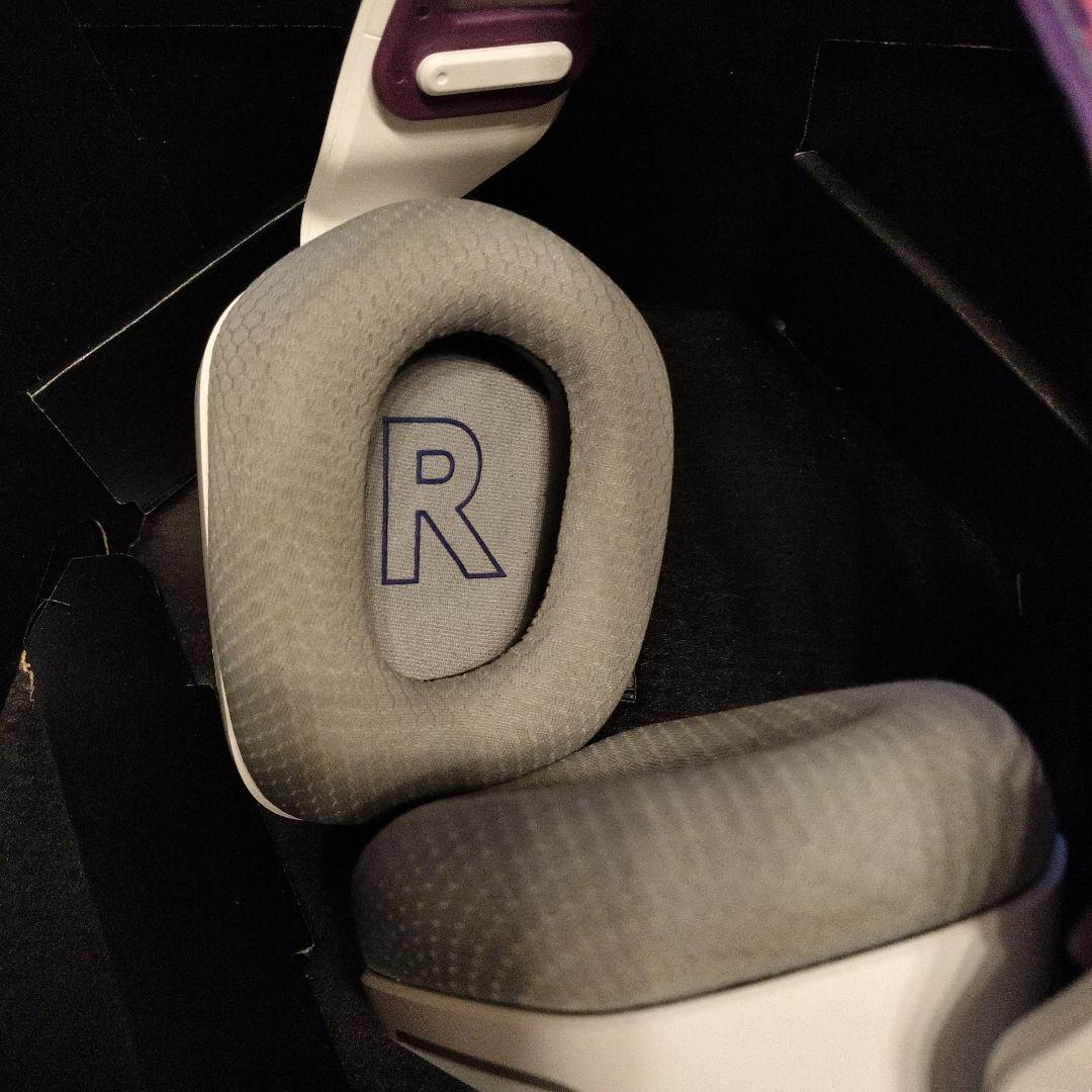 logicool G733ゲーミングヘッド