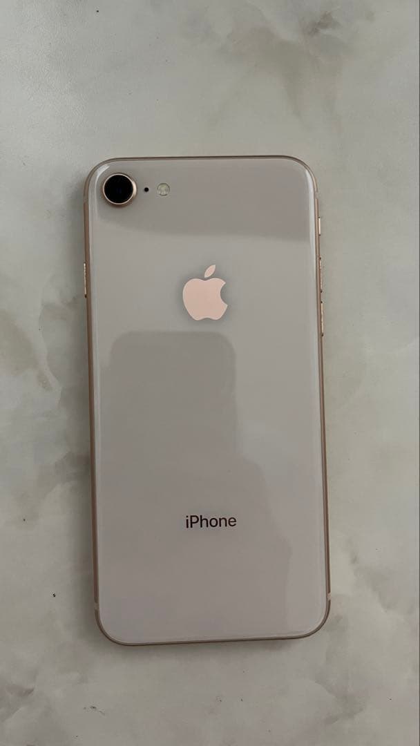 Apple iPhone 8 ピンクゴールド