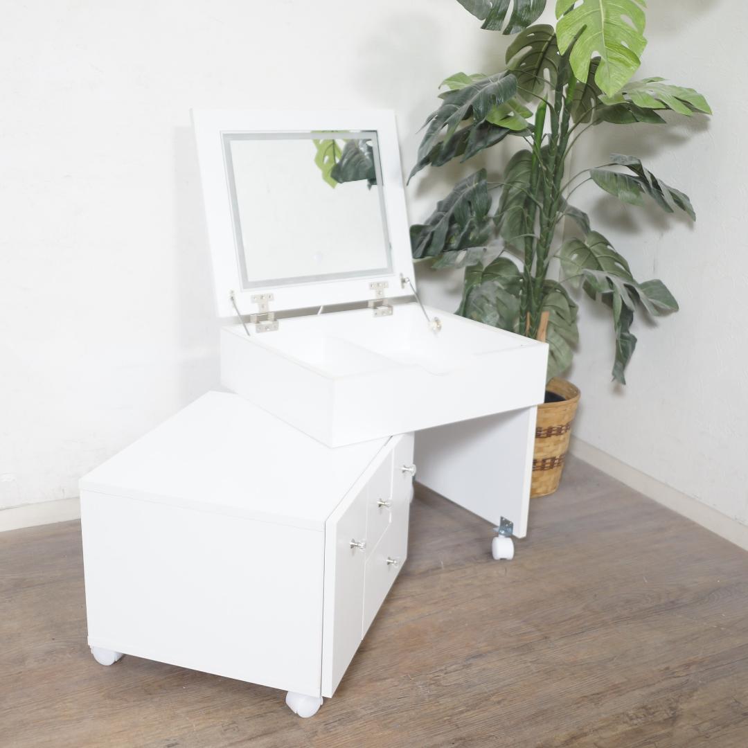 送料無料【新品】LED 女優ライト付き 大容量 コスメワゴン アウトレット