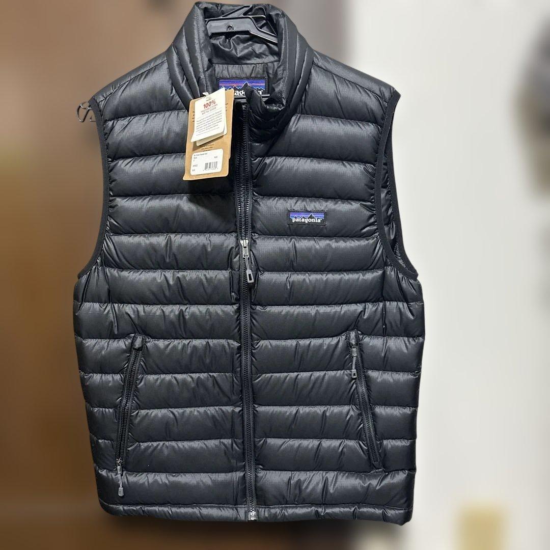 patagonia ブラック ダウンベスト