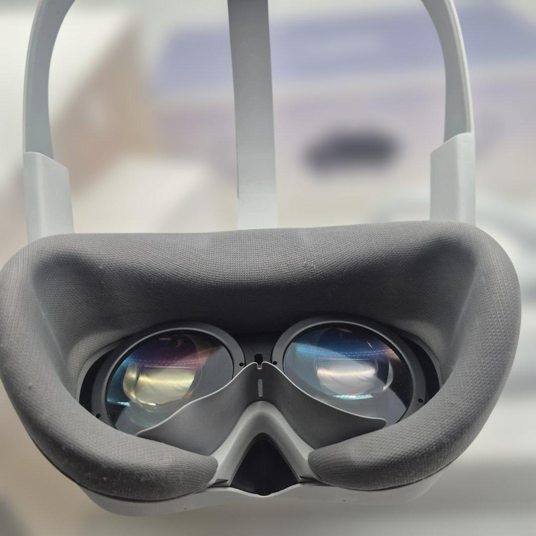 PICO 4 128GB VRヘッドセット コントローラー付き pico4