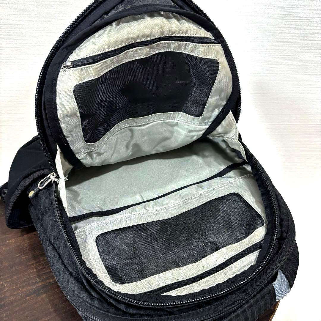 良品 パタゴニア 黒 ブラック ライトワイヤーパック リュック 48860