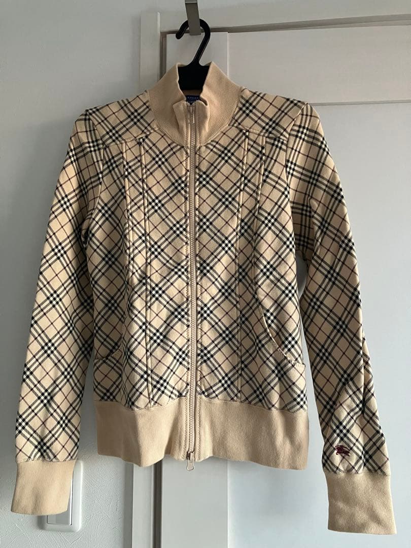 レア　BURBERRY BLUE LABEL ジップアップ　裏起毛　38サイズ