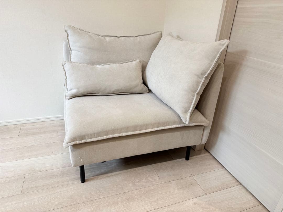 1人掛けソファ（配送なしの場合の価格: 6500円）