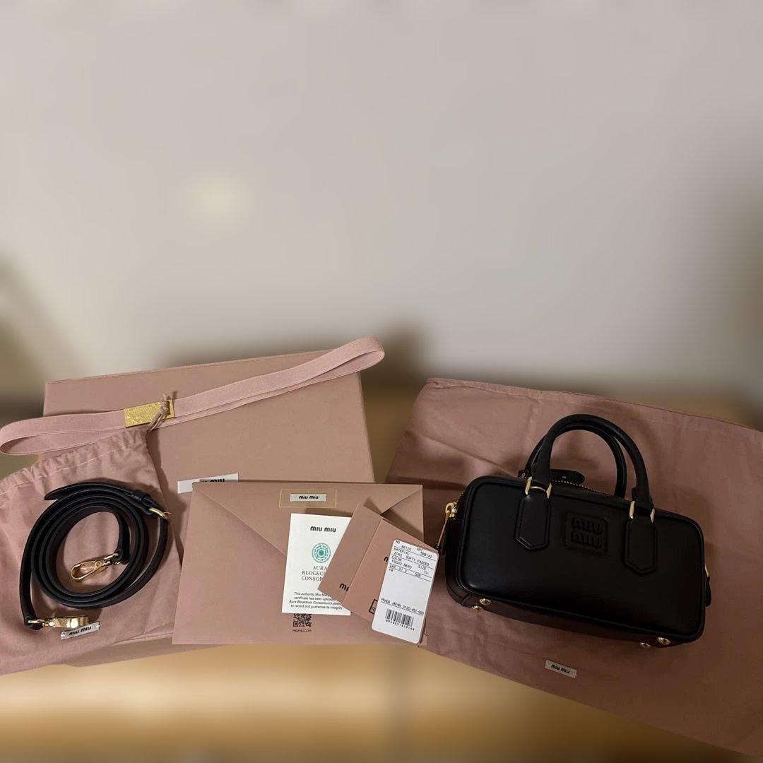 miu miu アルカディ レギュラー ショルダーバッグ