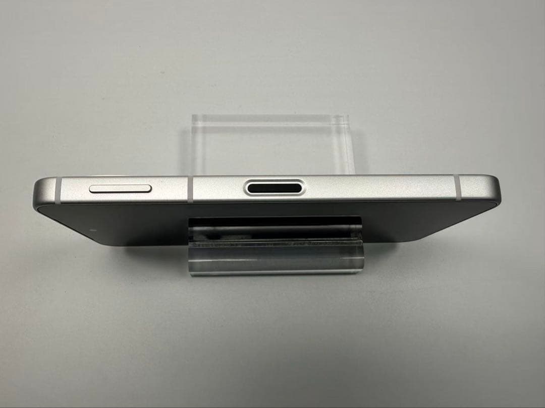 Aquos sense9 docomo SIMフリー ホワイト