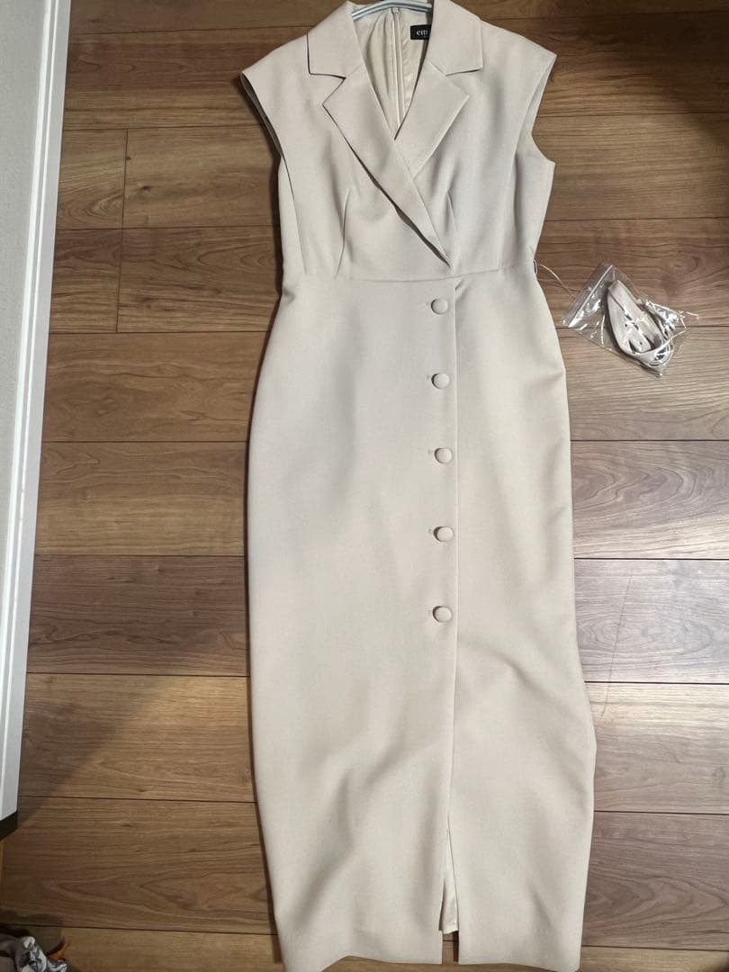 値下げエミリアヴィズ　emiria 新品未使用 ノースリーブ ロングワンピース