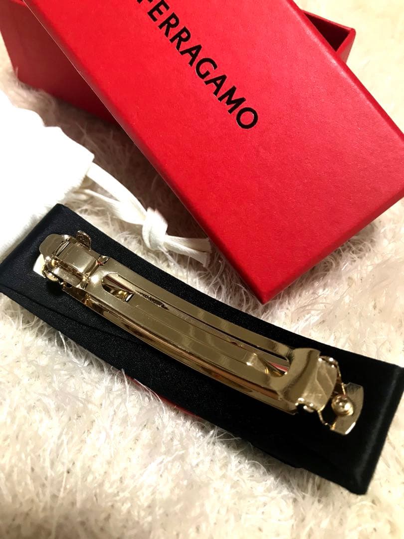 【美品】FERRAGAMO フェラガモ リボンバレッタ　ヴァラ