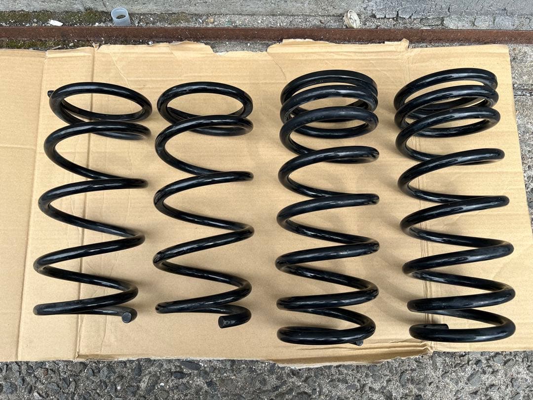 RS⭐︎R GRS211 クラウン Ti2000 ダウンサス 4本 中古 箱付き