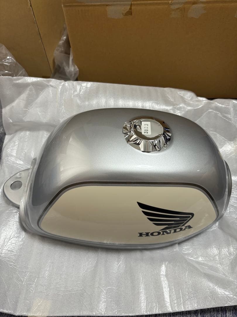 モンキー　FI 純正タンク　未使用