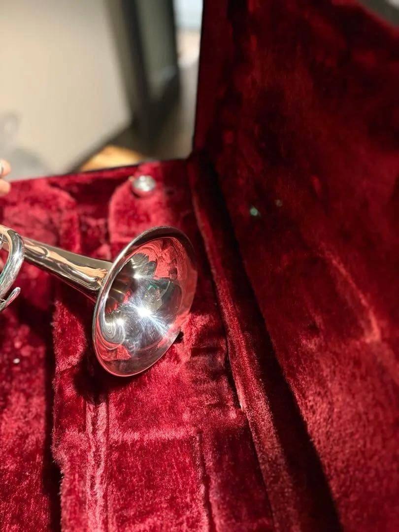 YAMAHA YTR3325Sトランペット本体 ケース付き