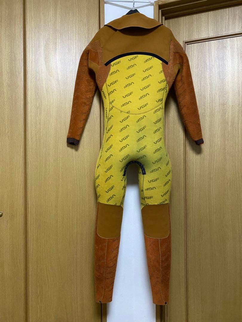 ★最高級シリーズ【RASH】メンズ用５×３ｍｍセミドライフルスーツ　ラッシュ