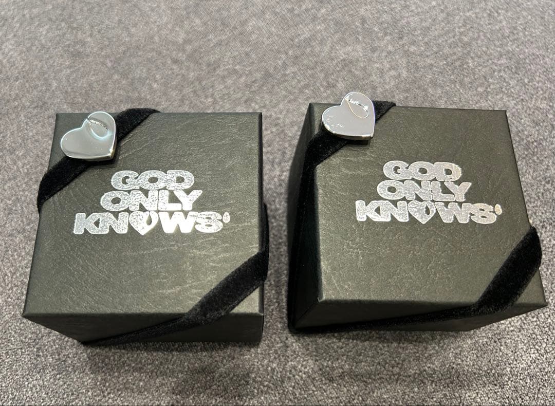 GOD ONLY KNOWS ピアス　岩田剛典