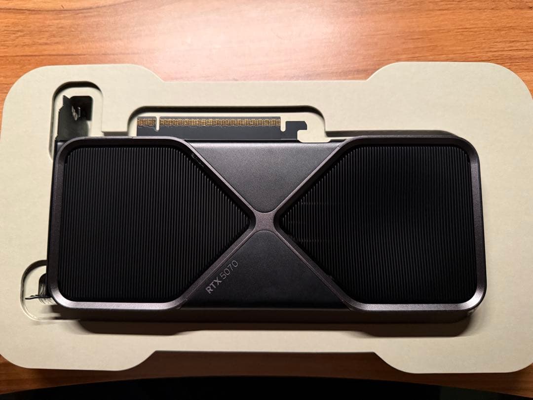 グラフィックボード・グラボ・ビデオカード RTX5070 Founders Edition