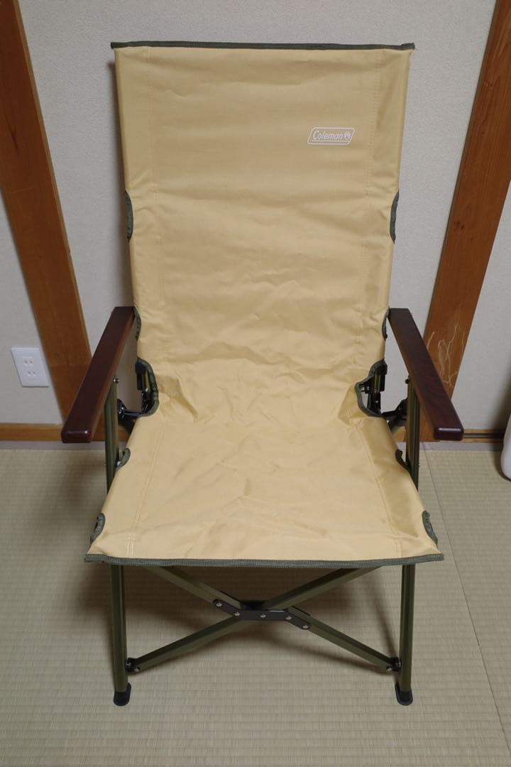 Coleman 折りたたみアウトドアチェア ベージュ