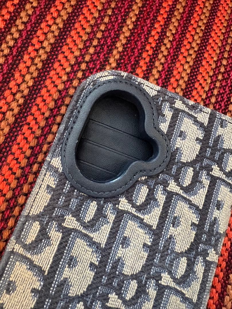 【DIOR】iPhone16ケース、手帳型、ディオール