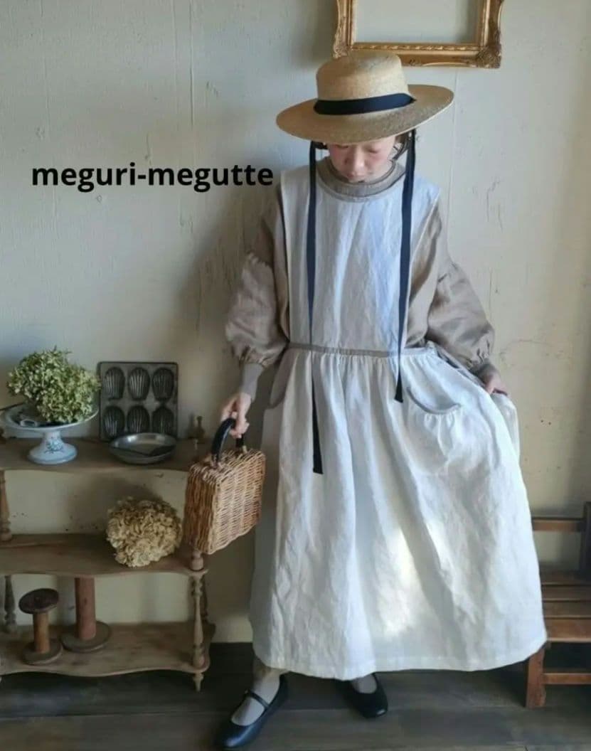 meguri-megutte M刺繍.ᐟ‪限定エプロンワンピース.ᐟ‪