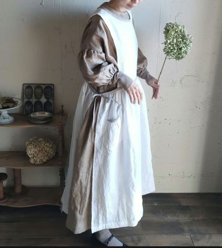 meguri-megutte M刺繍.ᐟ‪限定エプロンワンピース.ᐟ‪