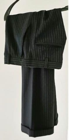 ほぼ未使用　エンポリオアルマーニ　EMPORIO ARMANI　スーツ　44