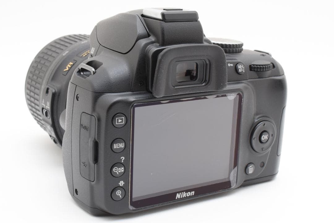 ⭐️外観美品！スマホ転送OK♪⭐️Nikon D3000 レンズセット CCD