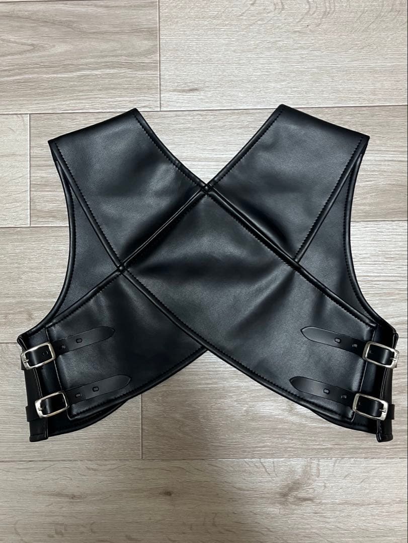 【完売品】Her Praha back crossbelted harness