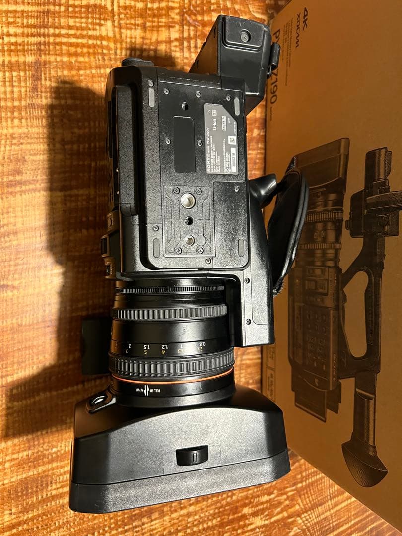 値下げしましたSONY PXW-Z190（充電器、バッテリー1本レインカバー付）