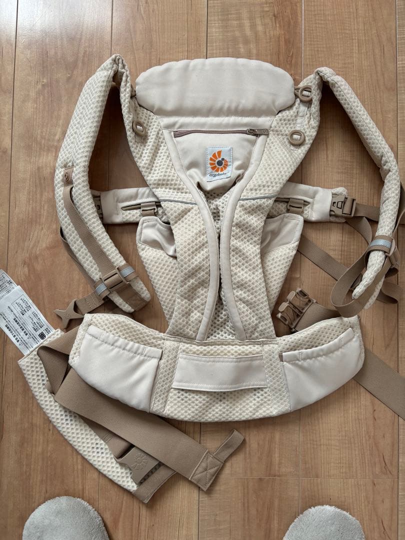 エルゴベビー抱っこ紐オムニブリーズ　ナチュラルベージュ