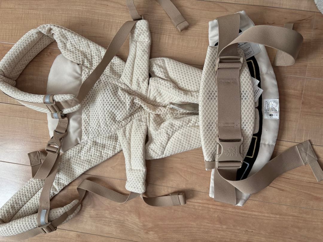 エルゴベビー抱っこ紐オムニブリーズ　ナチュラルベージュ