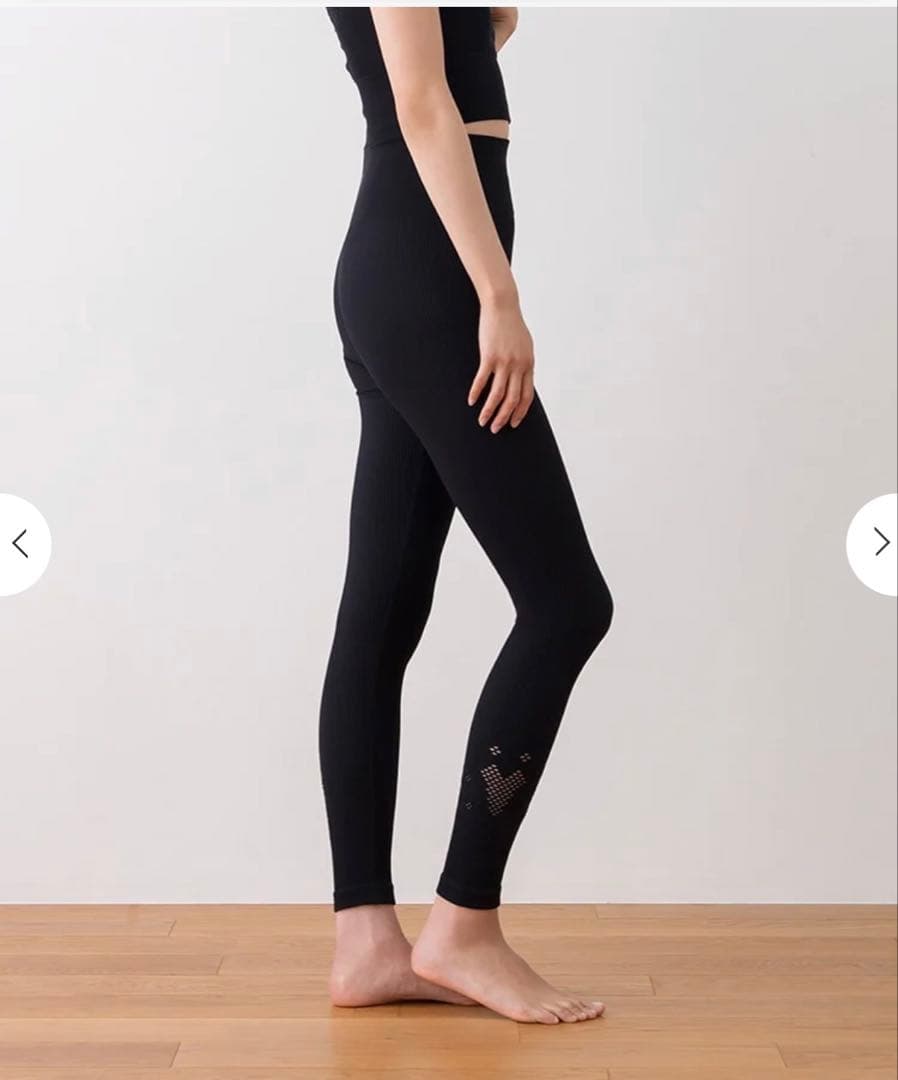 コ*ア様 未使用　SUKALA アクティブデイジーレギンス　黒　L