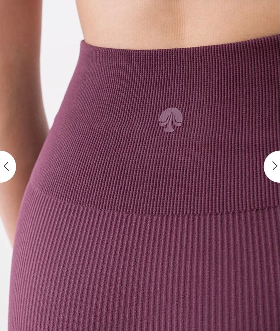 コ*ア様 未使用　SUKALA アクティブデイジーレギンス　黒　L