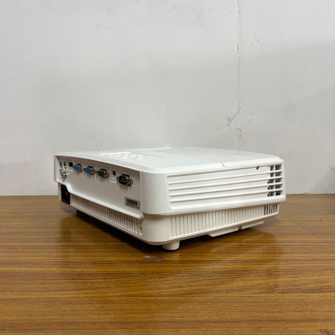 BenQ 超短焦点型DLPフルHDホームプロジェクター 2016年製