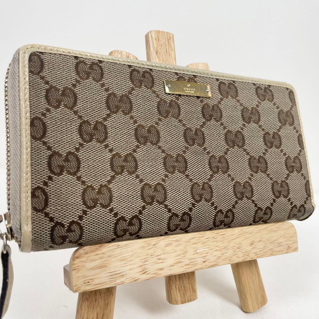 グッチ　極美品　総柄　ラウンドファスナー　キャンバス　GGロゴ　プレート　長財布