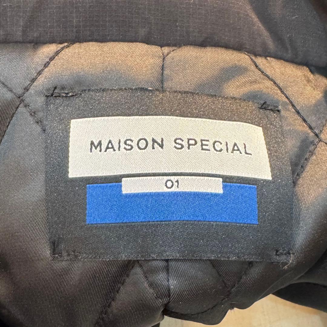 メゾンスペシャル　ソフトシェルプライムオーバーモンスターパッファーパーカー