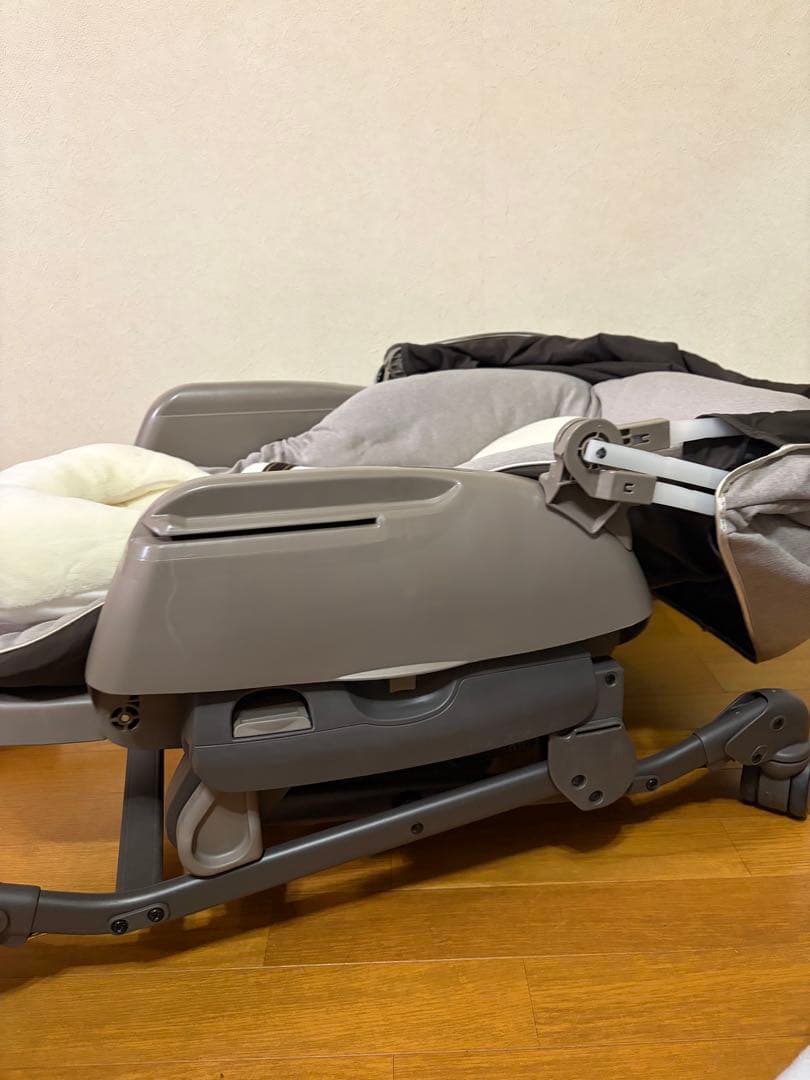 【極美品！】コンビ ネムリラ AT BEDi EGおやすみドーム付 電動