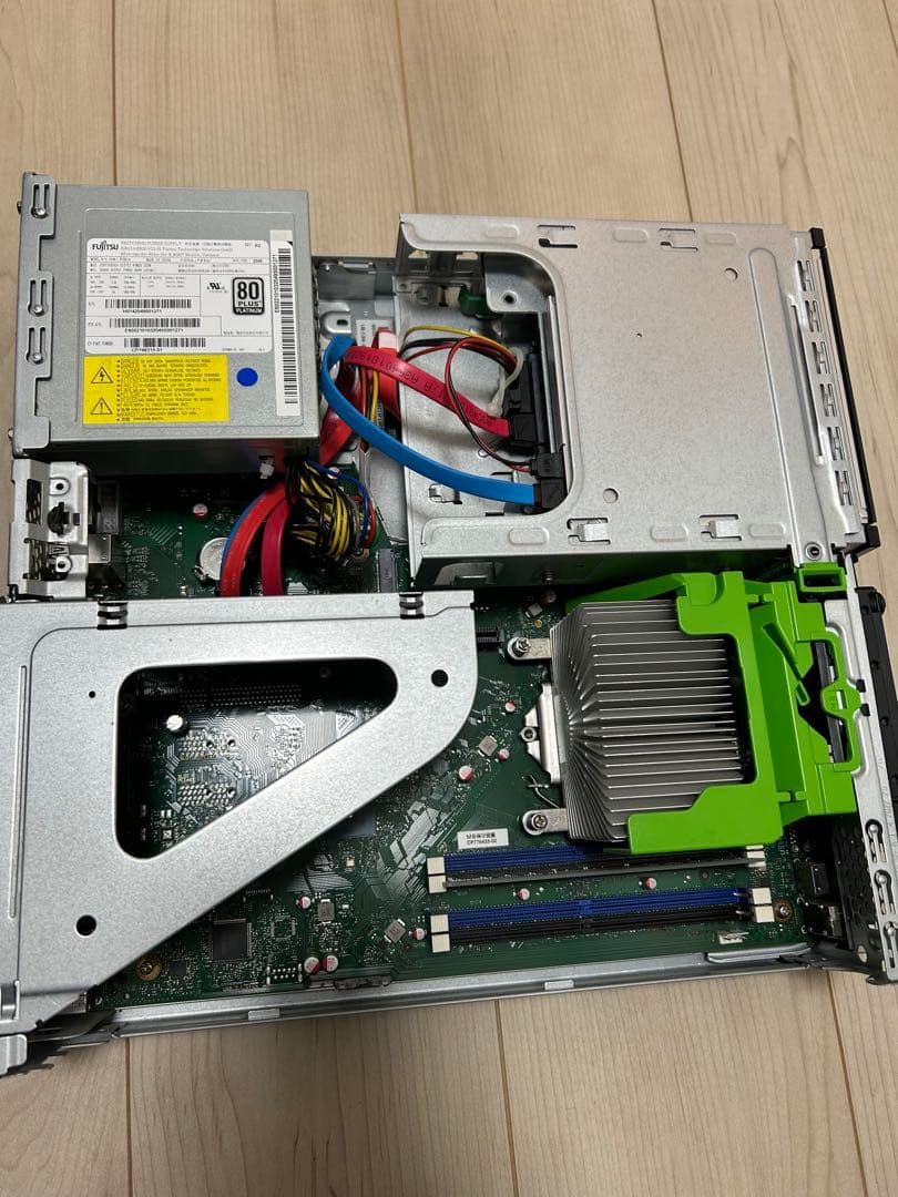 Fujitsu ESPRIMO デスクトップPC D588/CX