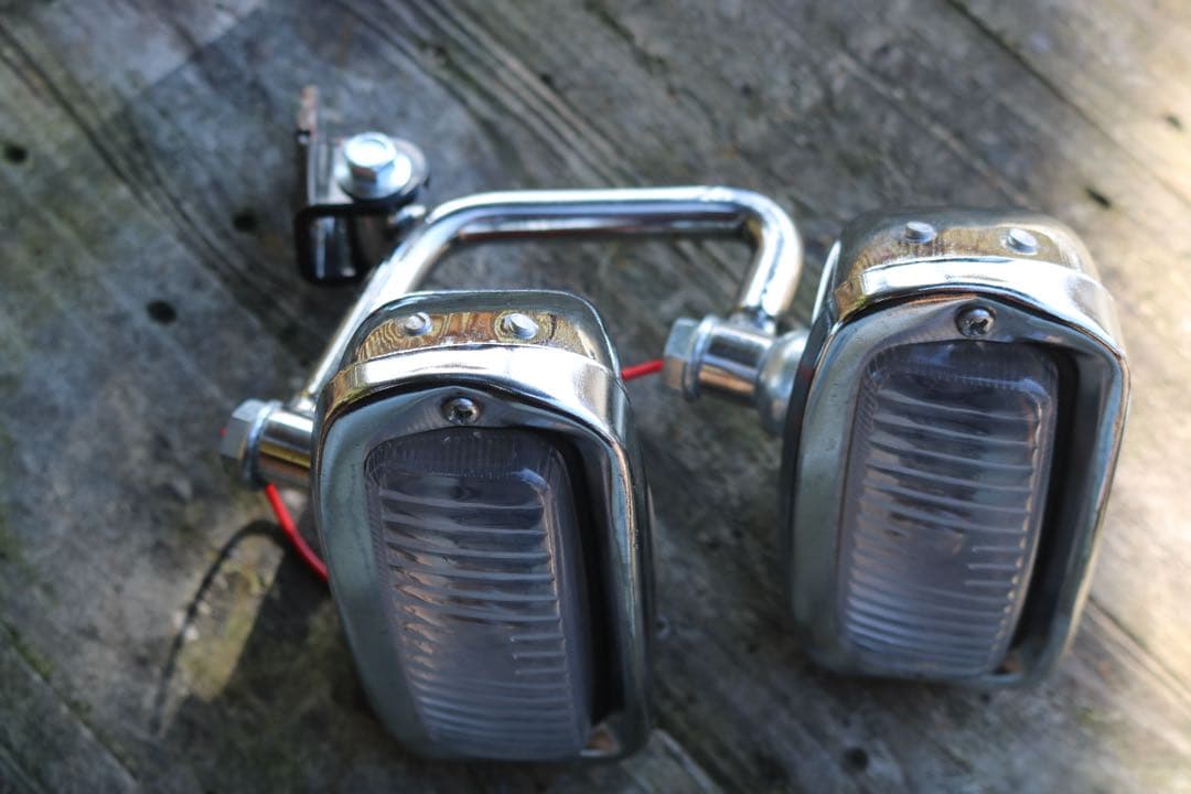 ひ*ん様 スクエア　ダブル　ヘッドライト　専用ステー付き　チョッパー　ハーレー