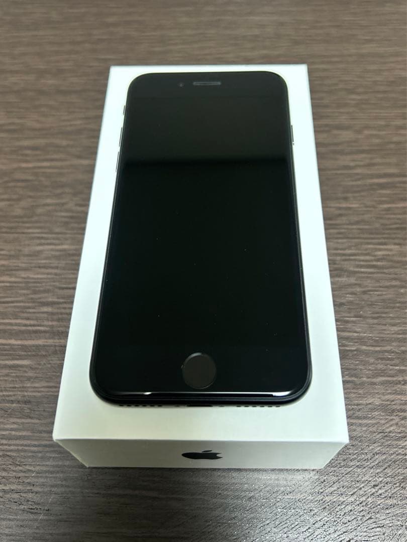 iPhone SE 第2世代 (SE2) ブラック 128 GB au