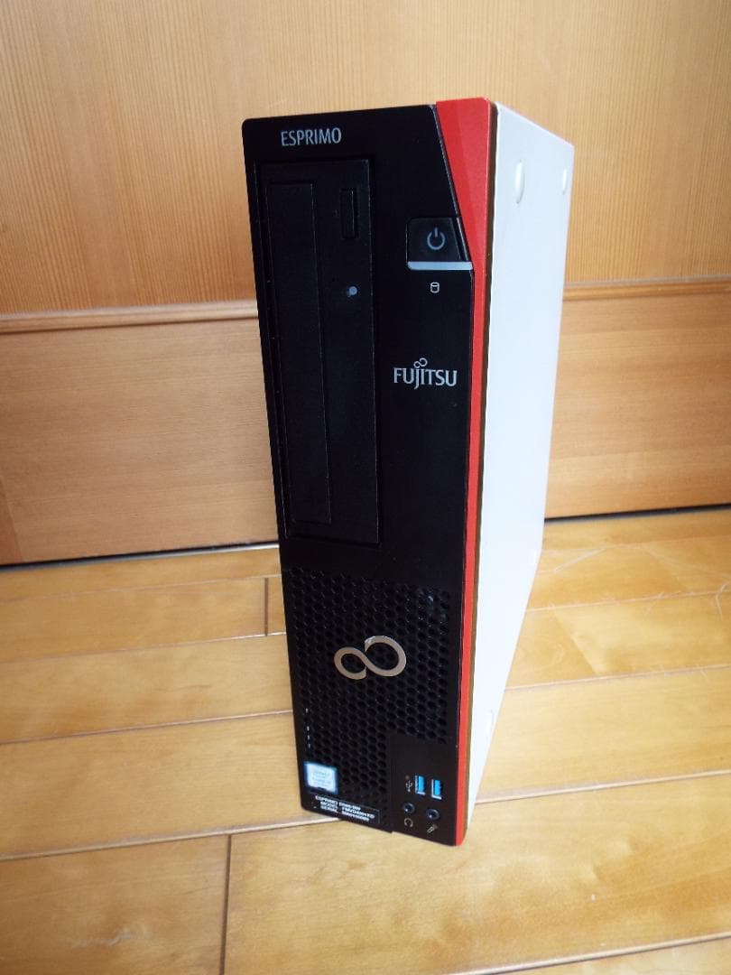 Windowsデスクトップ ESPRIMO D588/BW i3-9100 SSD256G+HDD500G