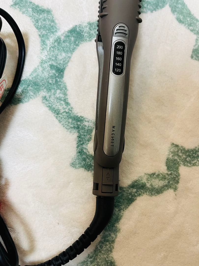 マグネットヘアプロ ストレートアイロンS