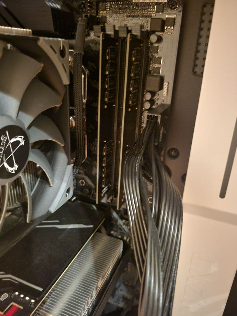 ゲーミングPC Ryzen3700X RTX2070 DDR4 32DB