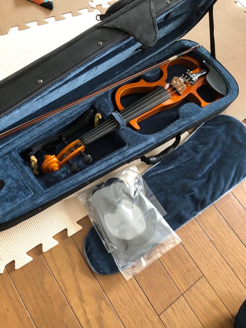 た*ん様 美品　cecilio 電子バイオリン(弦新品)