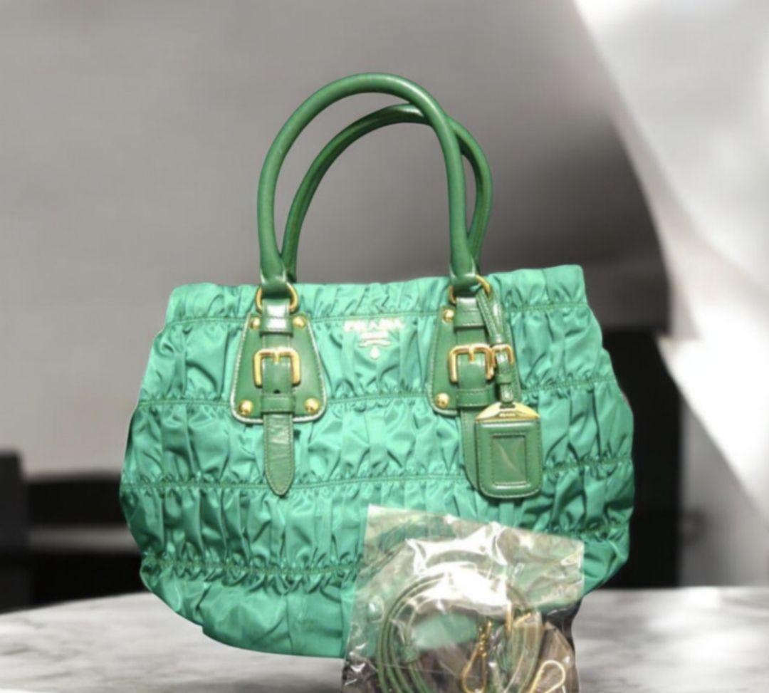 PRADA ハンドバッグ　2way ギャザー　グリーン　ショルダー　ゴールド金具