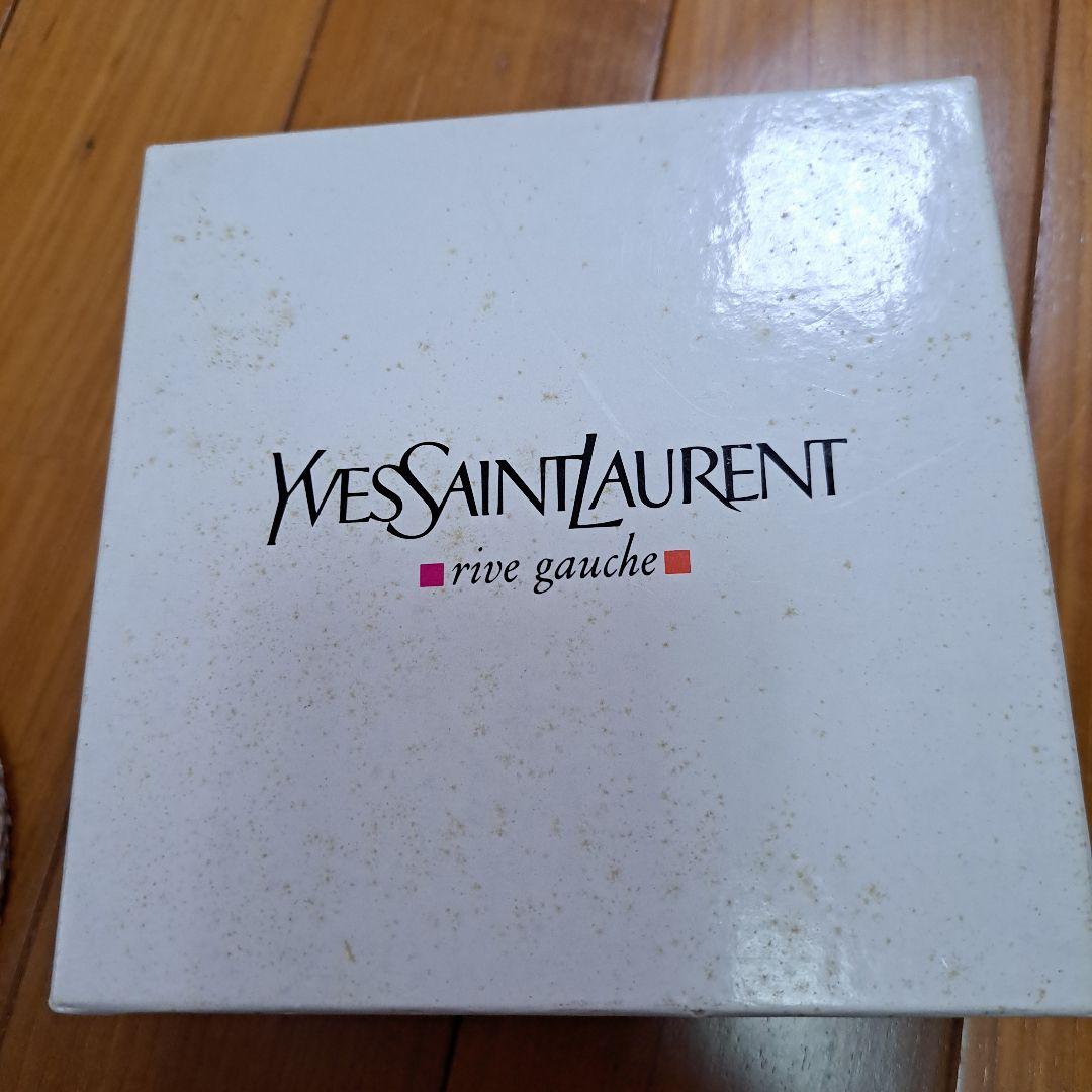 イブサンローラン　リブゴーシュ　エナメルベルト